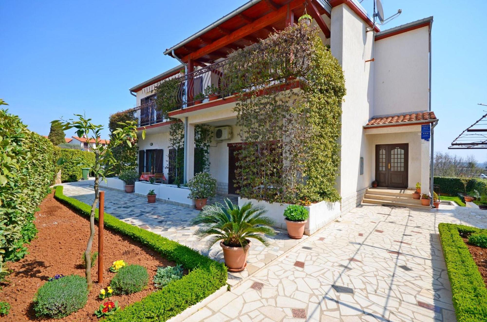 רוביני Apartments Milan מראה חיצוני תמונה